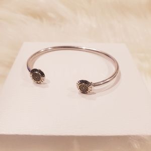 Authentic pandora Bracelet